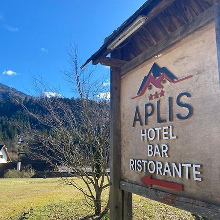 Hotel Aplis Ovaro Exteriör bild